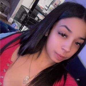 Meet your Posher, Destini